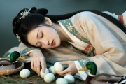 梦境拾遗，女人梦见捡鸭蛋的深层意蕴